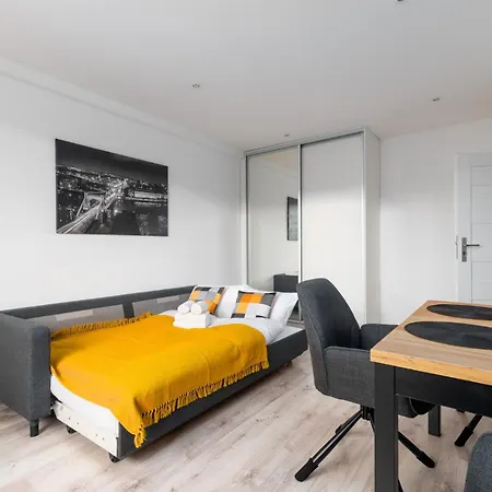 Апартаменты Plac Grunwaldzki Inviting By Bookinghost *