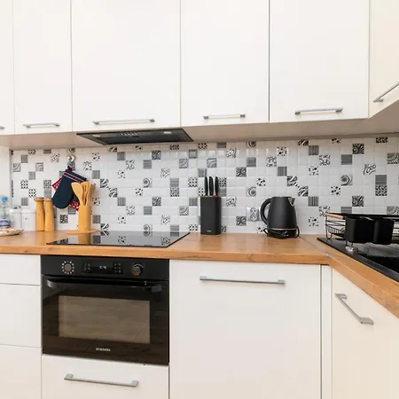 Plac Grunwaldzki Inviting By Bookinghost شقة فروتسواف